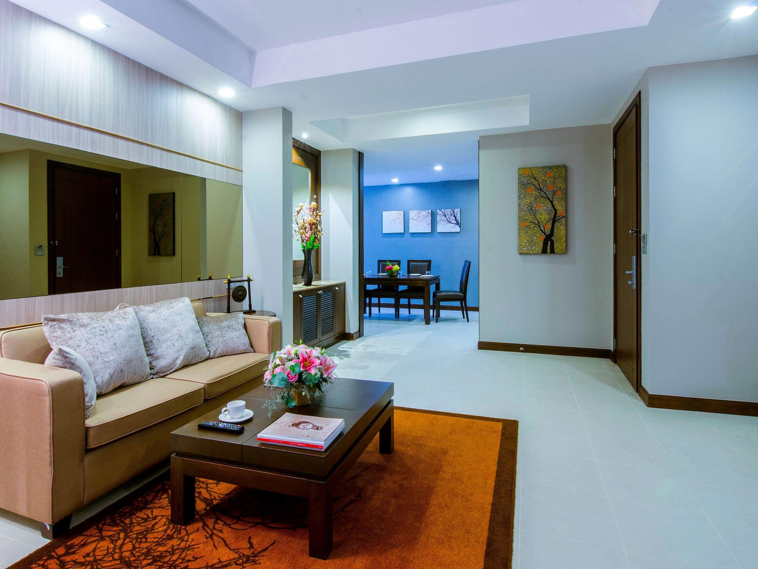 Grand Mercure Bangkok Asoke Residence Екстериор снимка