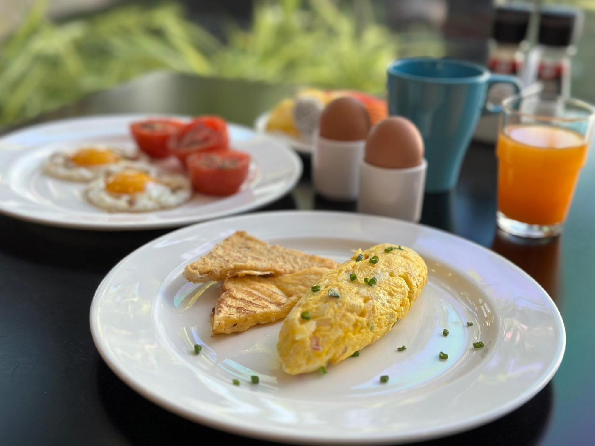 Grand Mercure Bangkok Asoke Residence Екстериор снимка