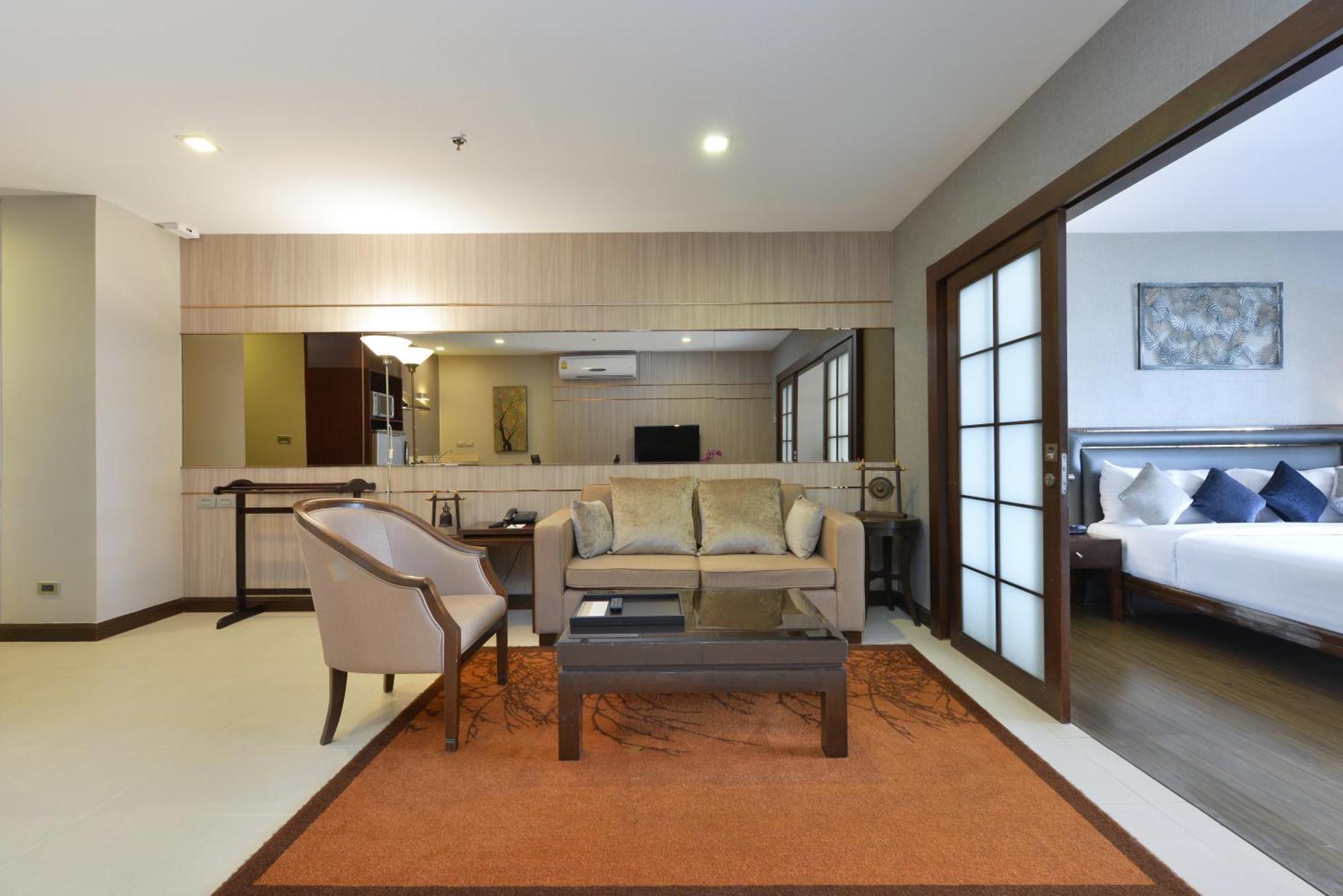 Grand Mercure Bangkok Asoke Residence Екстериор снимка